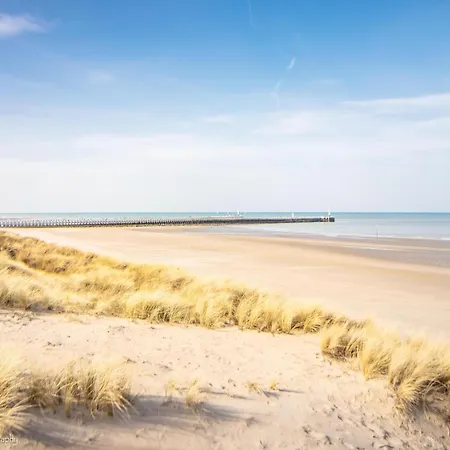 Near Sandy Beaches, Cleaning Included Nieuwpoort
