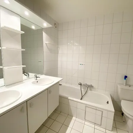 Apartment Near Sandy Beaches, Cleaning Included Nieuwpoort